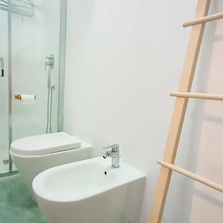 Πανσιόν Casa Serapide 3*